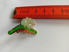 *** Pin Australia Koala mit Baby auf Bumerang - Anstecker Australien ***