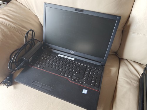 Fujitsu lifebook e556 6300u - lifebook, i5-6300u