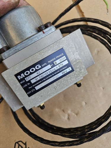 Moog valve servo - servo, ventil