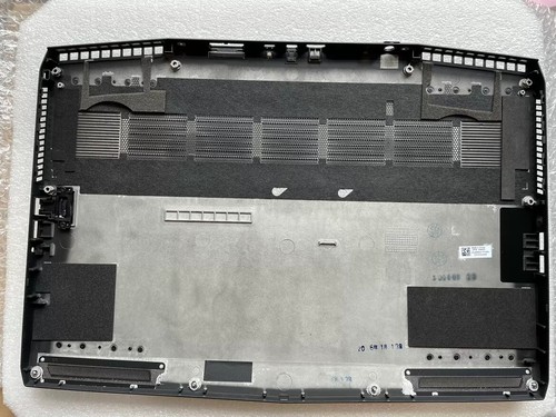 Alienware m17 p37e - m17,