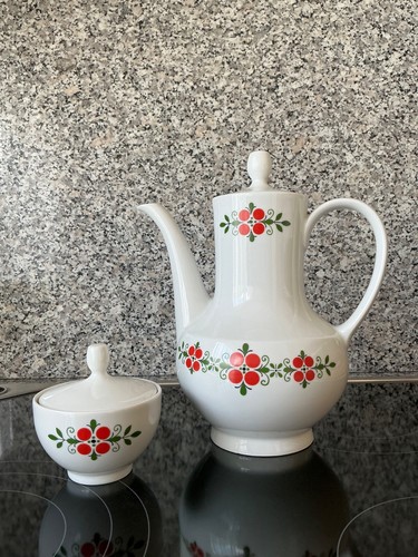 Kaffeekanne und zuckerdose - kaffeekanne,