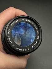 Cosina 75-200mm 1:4.5-5.3 Objektiv MC Makro Canon Neu FD Mount (Starker Pilz)