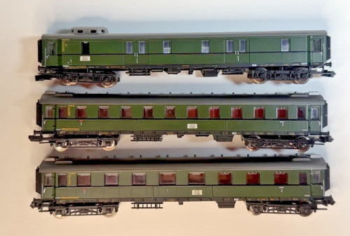 Minitrix personenwagen set - personenwagen, /