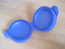 Tupperware   Teigfalle für  Teigtaschen, kleine Kuchen, Apfeltaschen, Pie, etc