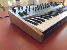 Echtholz Seitenteile. Wooden side panels for Sequential Take 5, Oberheim TEO-5