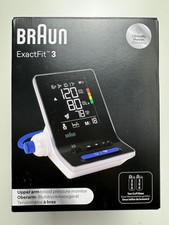 Braun ExactFit 3 Oberarm-Blutdruckmessgerät mit 2 Manschetten BUA6150