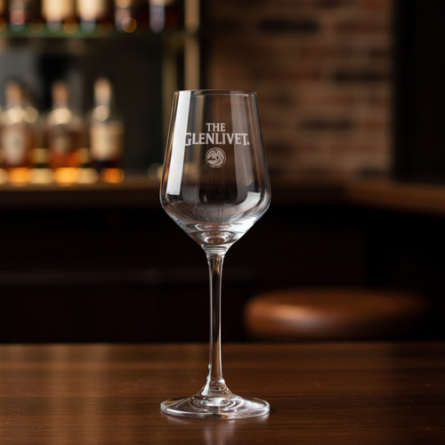 The glenlivet whiskey glas - whiskey,