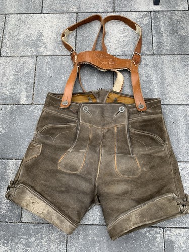 Alte kurze lederhose speckig - lederhose,