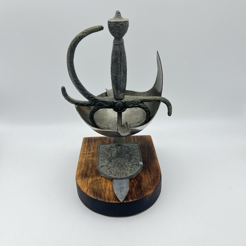 Vintage zinn schwert - zinn, helm