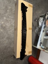 Untere Verstärkungsstange der