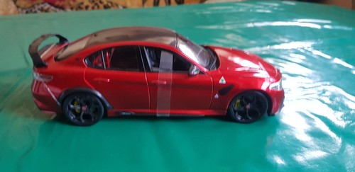 Modellauto burago alfa - ,