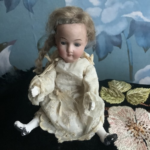 Mignonette biskuit puppe - biskuit, mit