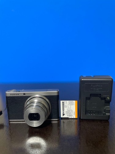 Fujifilm schwarz kompakte - xf-1,
