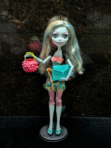 Monster high fearbook - monster,
