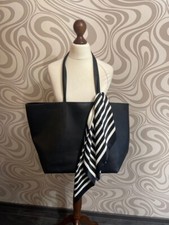 Shopper groß von Mango schwarz neu