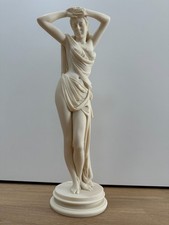 Elegante Frauenfigur Skulptur