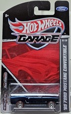 Hot Wheels 2011 - Hot Wheels Garage - Ford 15/20 - '65 Ford Mustang Convertible