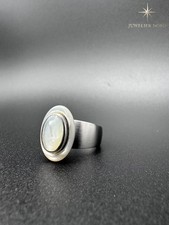 Ausgefallener Charlotte Edelstahl-Ring mit schöner Perlmuttoptik – Größe 56