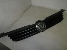 Kühlergrill mit VW Emblem 6X0