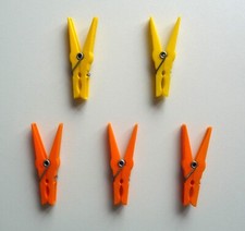 Wäscheklammern Kunststoff 5 Stück 3x orange 2x gelb Wäsche Trocknen Leine bunt