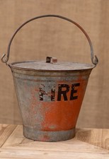 Antike bemalte Blechdose