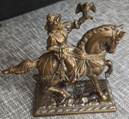 Bronzeskulptur falkner auf - falkner,