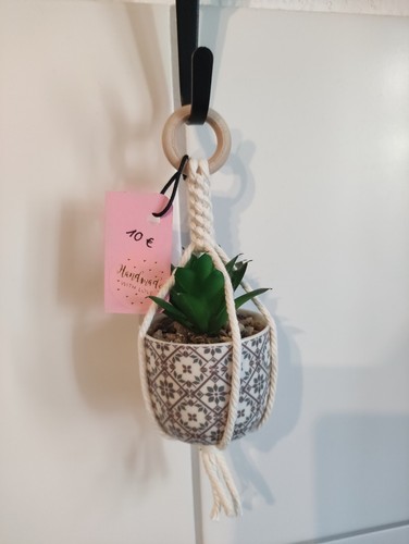 Blumenampel mit kunstblume - blumenampel,
