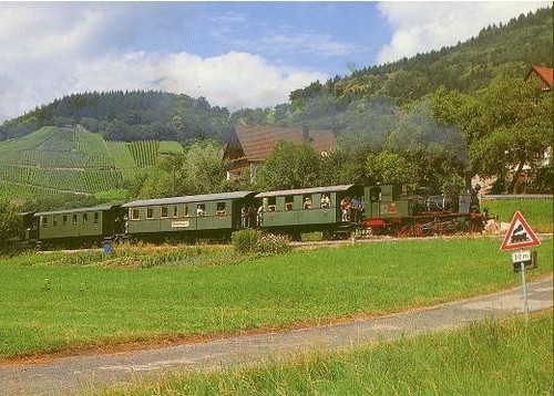 Steam locomotive - ·,