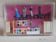 Preiser Bei der Anprobe Kleiderschrank Anziehen Zuhause 10628 H0 1:87 OVP 4Fig