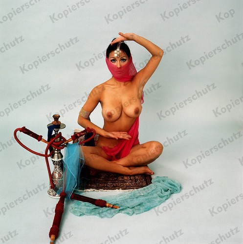 Farbfoto nackte frau - farbfoto,