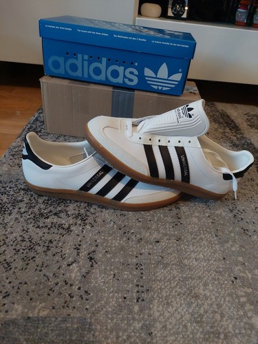 Neu vintage adidas universal - vintage,