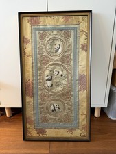 Sehr schöne chinesische Seidenstickerei - Pandabären Motive - gerahmt