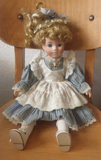 Porzellanpuppe ca 40 cm