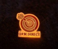 O&M Direct Dart Spiele Bull-Eye Pin Anstecker Pfeil Dartscheibe 2,8gr. 2,2x2cm 