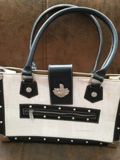 Wenig getragene Henkeltasche „High Society“ in schwarz/weiß von Ricarda M.