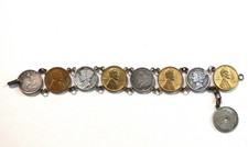 EIN MÜNZEN-ARMBAND, Münzen