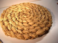 Untersetzer/Teller inHeustroh natur geflochten rund Durchm. ca. 37cm Höhe ca.5cm