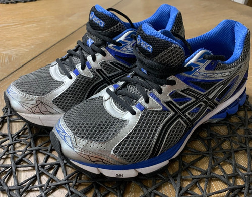 Men asics 1000 size 9 - men's,