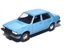 VW Jetta hellblau Schabak 1:43