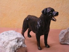 Antike Eisenguß Skulptur Rottweiler Hund mächtige dunkle Gusseisen Figur
