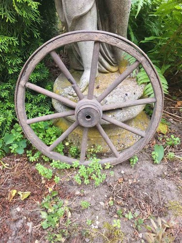 Altes wagenrad leiterwagen - wagenrad,,