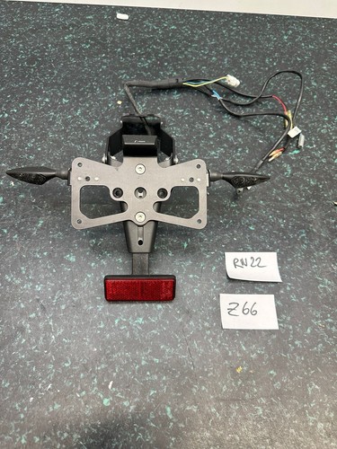 Kennzeichenhalter rizoma mit - kennzeichenhalter,