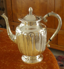 Antike versilberte Teekanne  - Christofle - handgearbeitet - 1 Liter