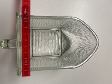 große hohe Glasschütte aus