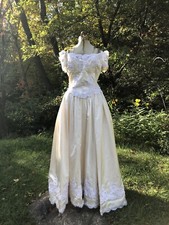 ALVINA VALENTA Couture Beaded