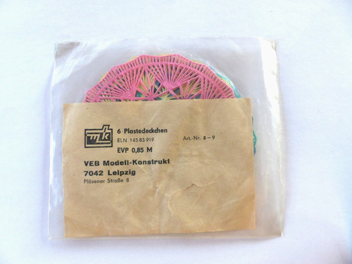 Plastedeckchen 10cm farbig - 6,