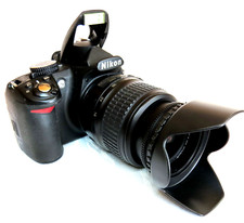 Nikon D3100 DSLR Digitalkamera 14 Mpix Full HD Video, Objektiv 18-55, 7187Klicks