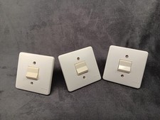 1x DDR Lichtschalter weiss