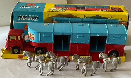 Corgi 1130 chipperfields - corgi,