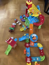 V TECH Tut Tut Baby Flitzer Parkgarage, Flughafen, Hühnerstall & zusätzl. Tiere